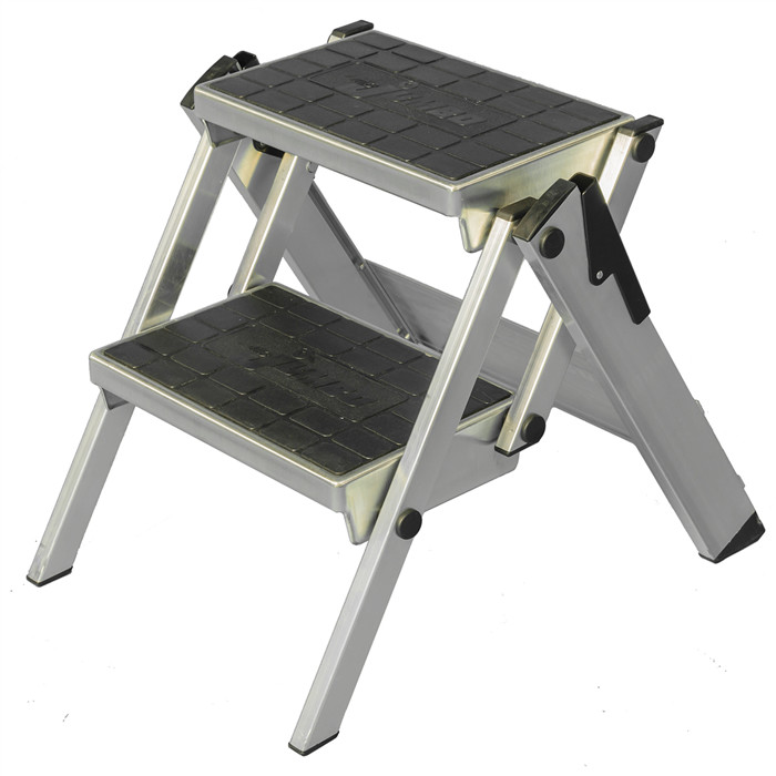 Escabeau 2 marches  pliant 0,46m